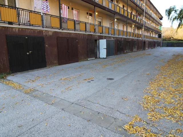 Eladó garázs Salgótarján 17 nm