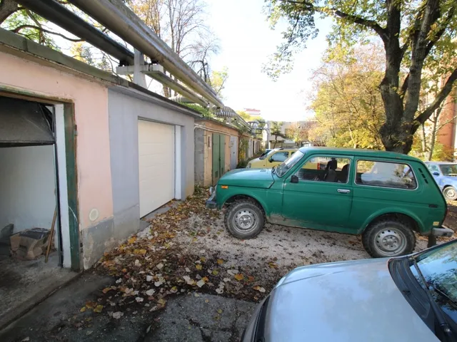 Eladó garázs Salgótarján 20 nm