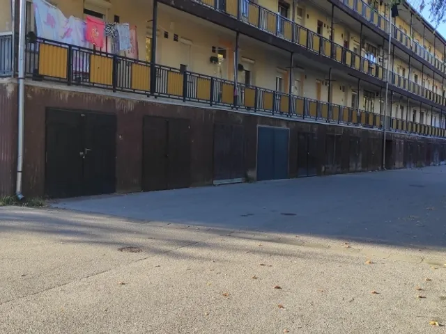 Kiadó garázs Salgótarján 17 nm