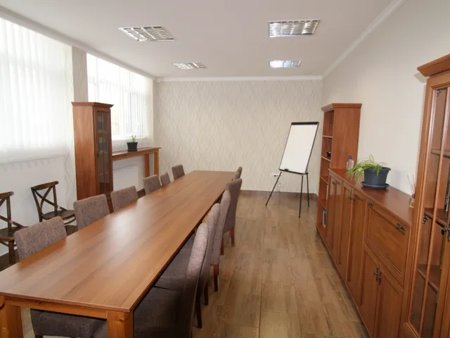 Eladó kereskedelmi és ipari ingatlan Miskolc, Diósgyőr 2000 nm