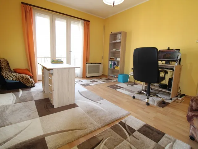 Eladó lakás Salgótarján, Vásártér 35 nm