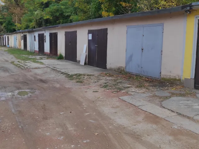 Eladó garázs Salgótarján 24 nm