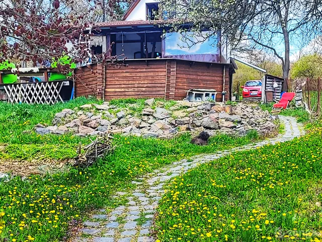 Eladó ház Bér 61 nm