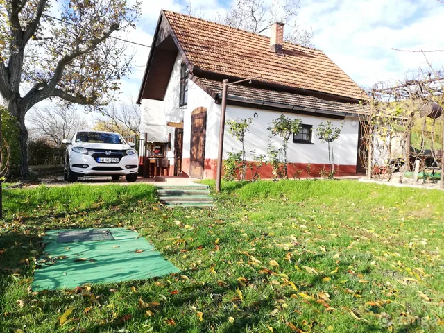 Eladó mezőgazdasági ingatlan Pécs, Zsebedomb 70 nm