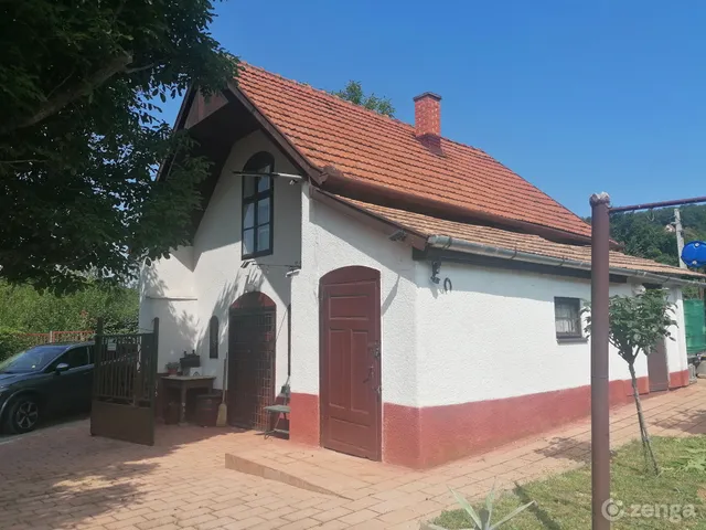 Eladó mezőgazdasági ingatlan Pécs, Zsebedomb 70 nm