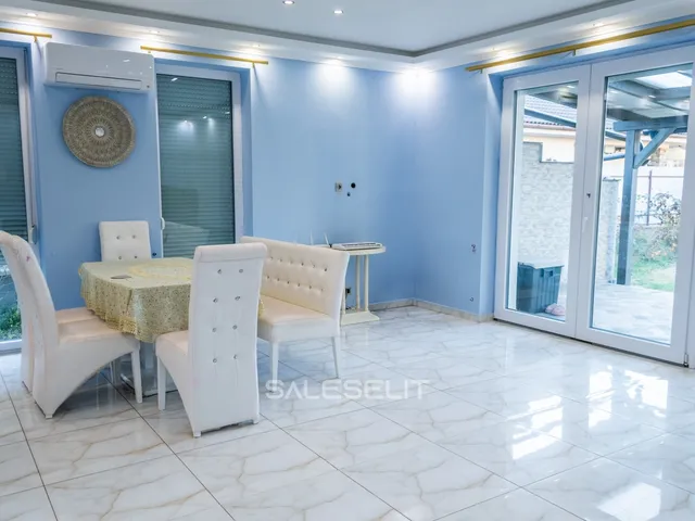 Eladó ház Debrecen, Vásárhelyi Pál utca 180 nm