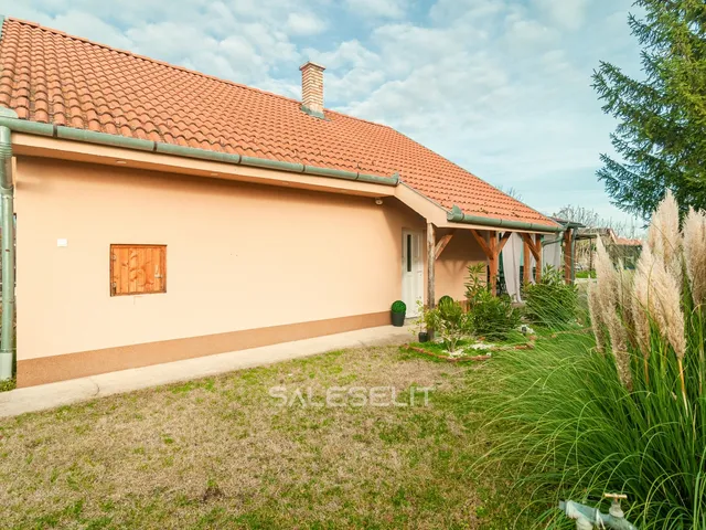 Eladó ház Mikepércs 68 nm