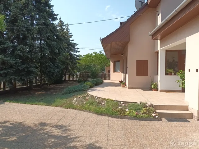 Eladó ház Kiskőrös 114 nm