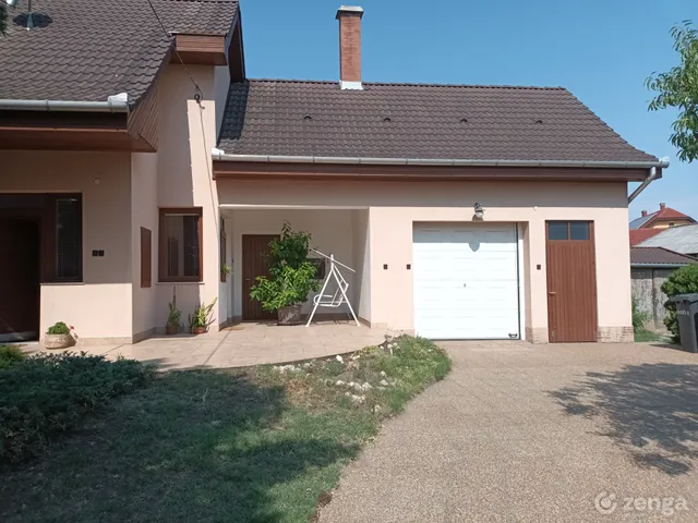 Eladó ház Kiskőrös 114 nm