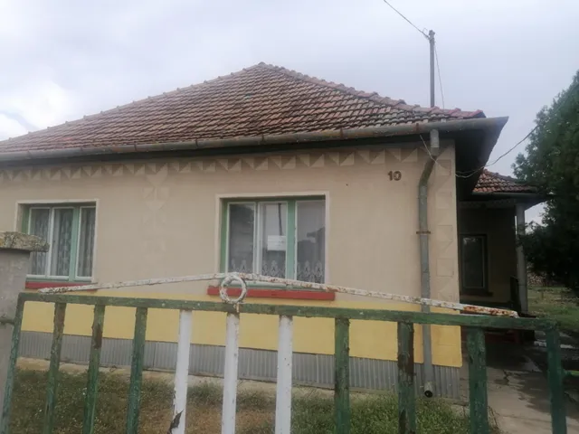 Eladó ház Kamut 100 nm