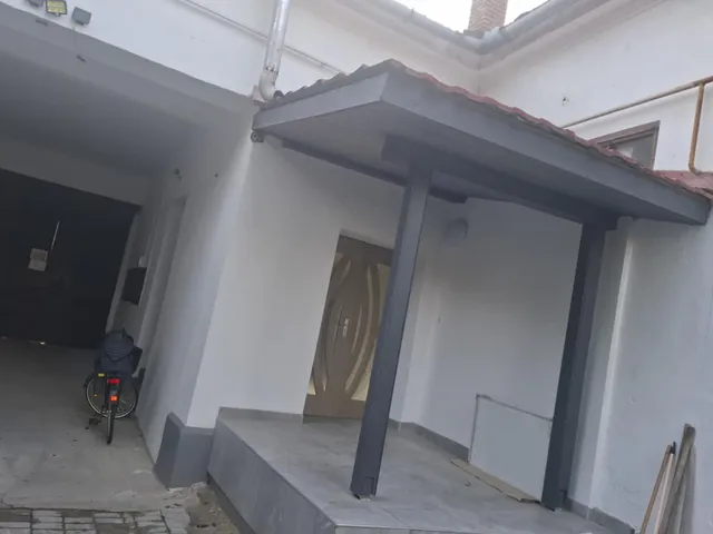 Eladó lakás Békéscsaba, Belváros 72 nm