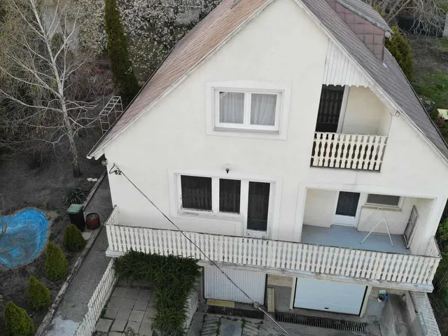 Eladó ház Várpalota 200 nm