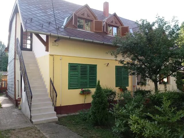 Eladó ház Balatongyörök 195 nm