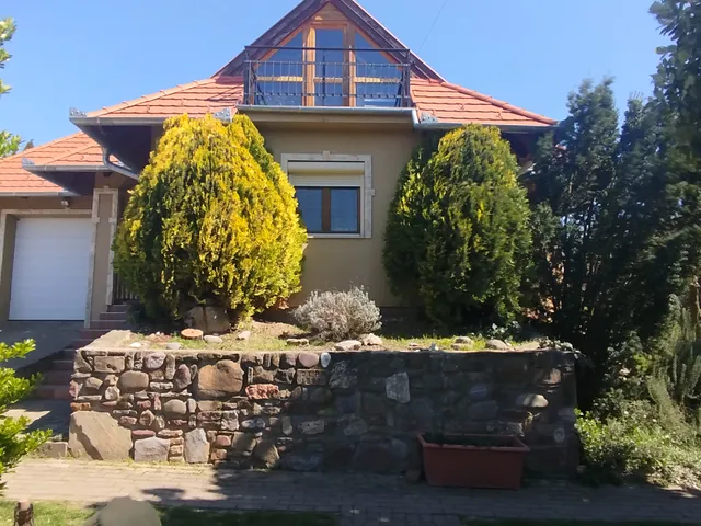 Eladó ház Cserszegtomaj 164 nm