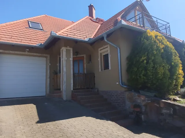 Eladó ház Cserszegtomaj 164 nm