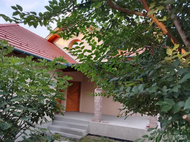 Eladó ház Székesfehérvár 160 nm