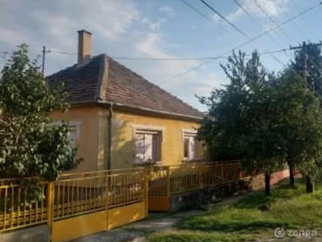 Eladó ház Ács, Pénzásás 103 nm
