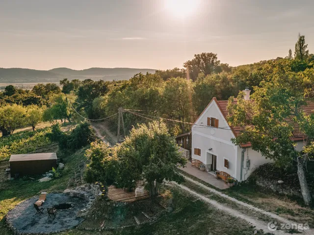 Eladó ház Köveskál 113 nm