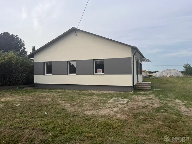 Eladó lakás Tiszakécske, Vincze János Nándor 55 57 nm