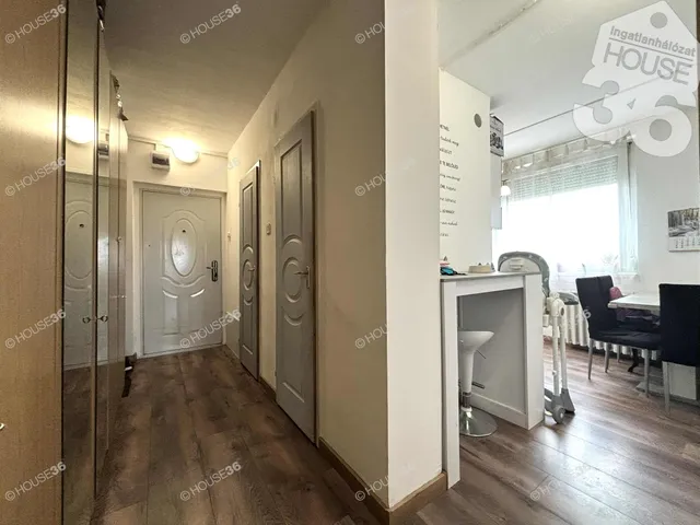 Eladó lakás Kecskemét, Széchenyiváros 61 nm