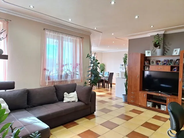 Eladó ház Kecskemét, Szarkás 120 nm