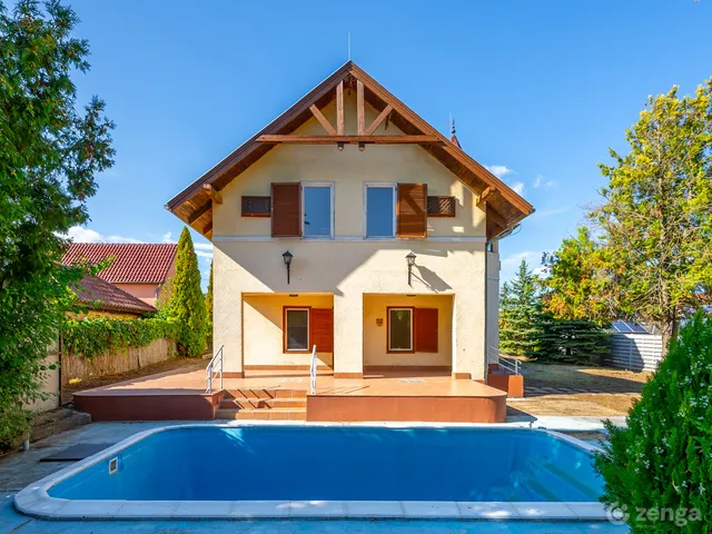 Eladó ház Balatonföldvár 200 nm