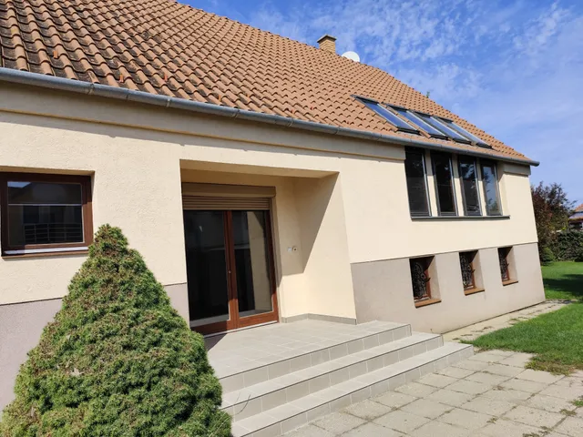 Eladó ház Dunaharaszti, Felsőváros 160 nm