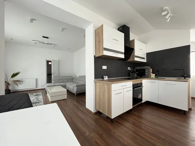 Eladó ház Budapest XXI. kerület, Királyerdő 95 nm