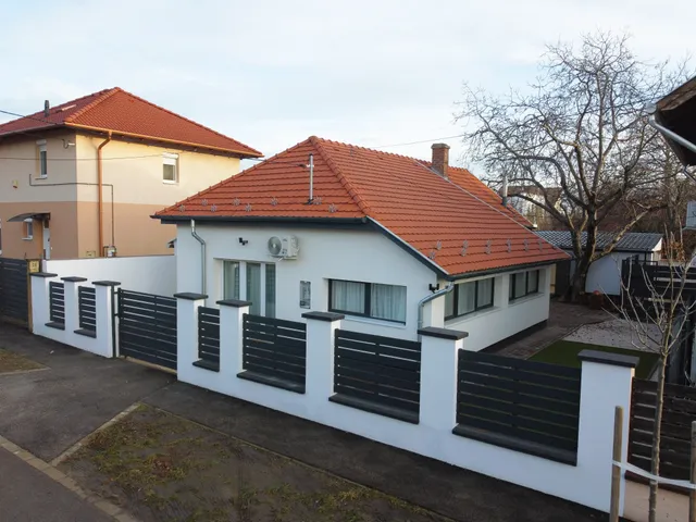 Eladó ház Budapest XXI. kerület, Királyerdő 95 nm