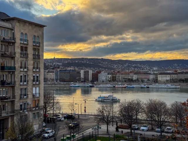 Eladó lakás Budapest V. kerület 81 nm