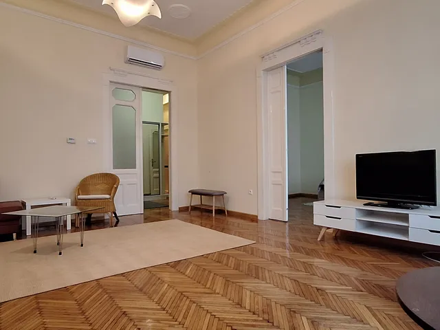Kiadó lakás Budapest V. kerület, Belváros 86 nm