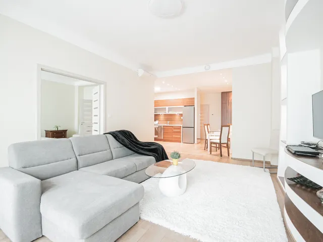 Kiadó lakás Budapest V. kerület, Belváros, Hild tér 90 nm