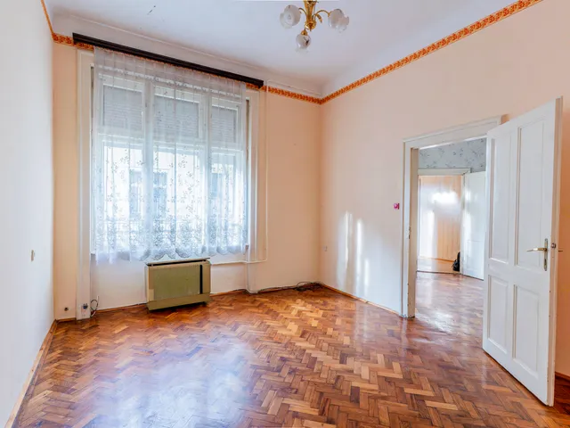 Eladó lakás Budapest VI. kerület 73 nm