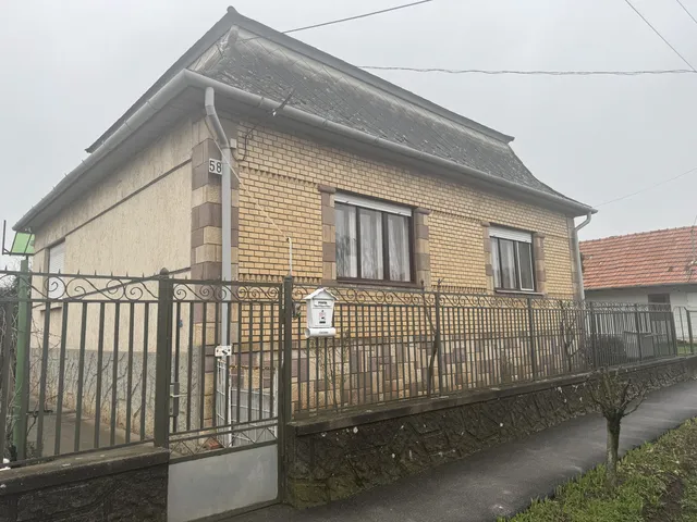 Eladó ház Ecséd, Hársfa utca 58 100 nm