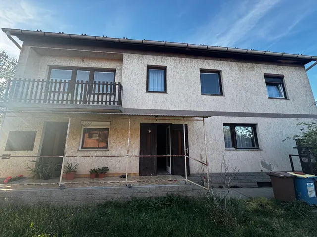 Eladó ház Hatvan, Újhatvan, Arany János utca 34 320 nm
