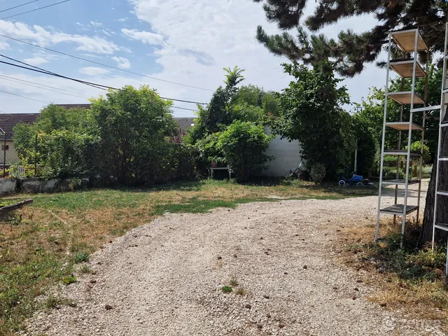 Eladó ház Zsámbék, Mányi út 181 nm