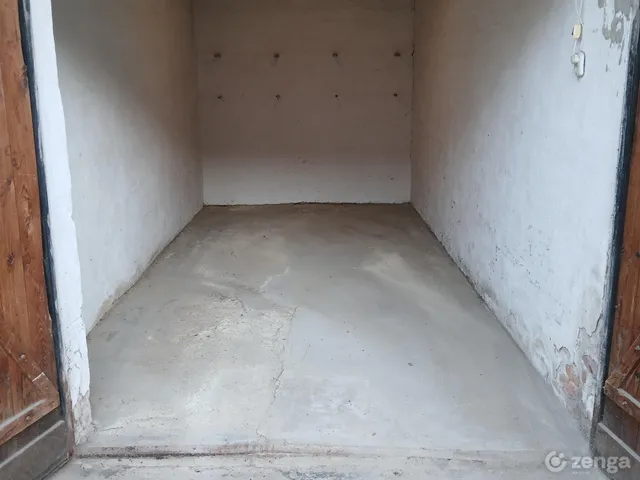 Eladó garázs Szeged, Belváros 13 nm