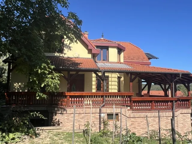 Kiadó ház Budapest II. kerület 250 nm