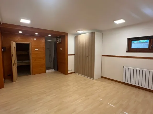 Kiadó ház Budapest II. kerület 250 nm