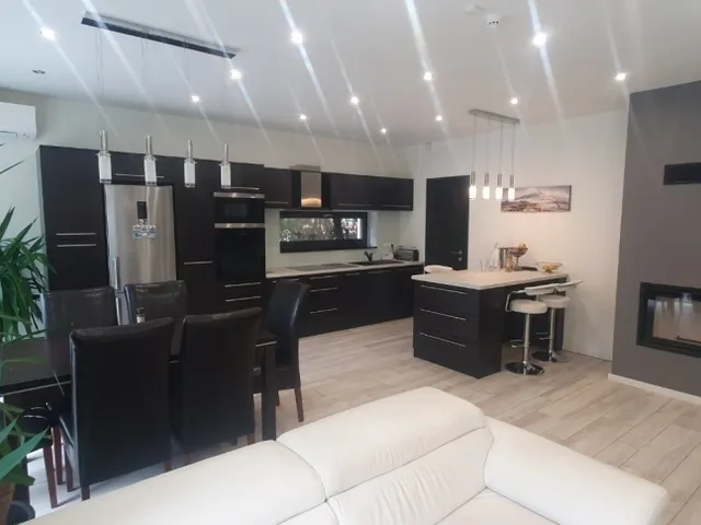 Eladó ház Budapest II. kerület 240 nm