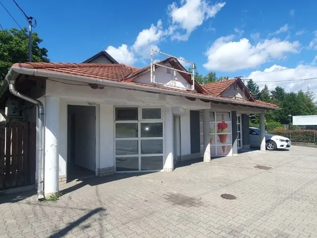Eladó kereskedelmi és ipari ingatlan Solymár 39 nm