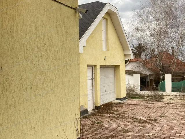 Eladó ház Siófok, Balatonkiliti 275 nm