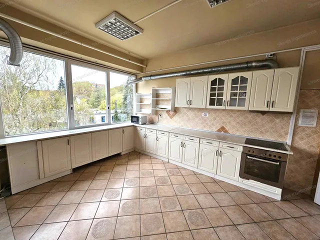 Eladó telek Tatabánya 3200 nm