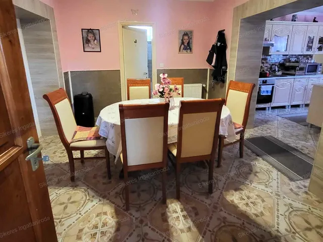 Eladó ház Kunhegyes 100 nm