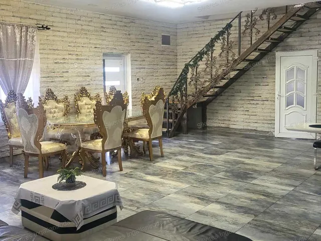 Eladó nyaraló Vértesszőlős 229 nm
