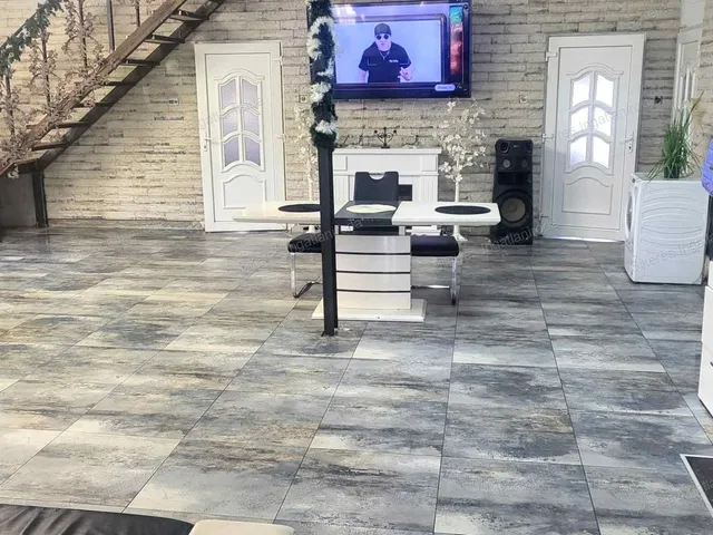 Eladó nyaraló Vértesszőlős 229 nm