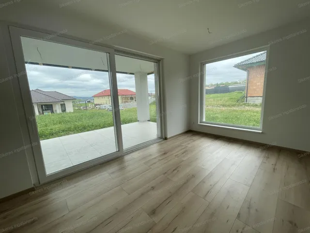 Eladó ház Környe 180 nm