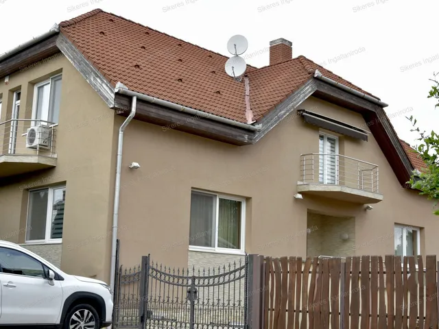 Eladó ház Tatabánya, Kertváros 540 nm