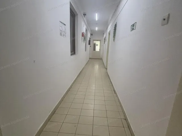 Eladó kereskedelmi és ipari ingatlan Oroszlány 1000 nm