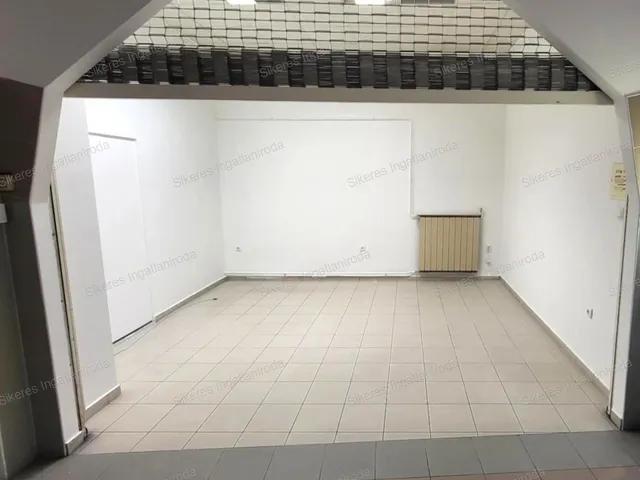 Kiadó kereskedelmi és ipari ingatlan Tatabánya, Újváros 16 nm